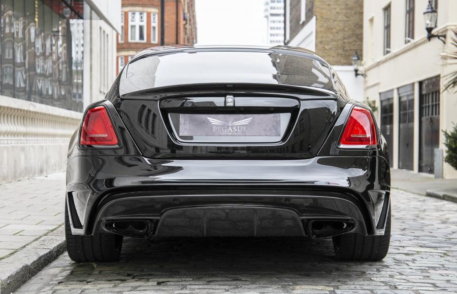  Rolls-Royce Wraith by ONYX Concept 2019 года  (фото 12 из 36)